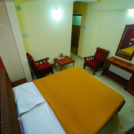 Hotel Amogha Residency à Mysore Extérieur photo