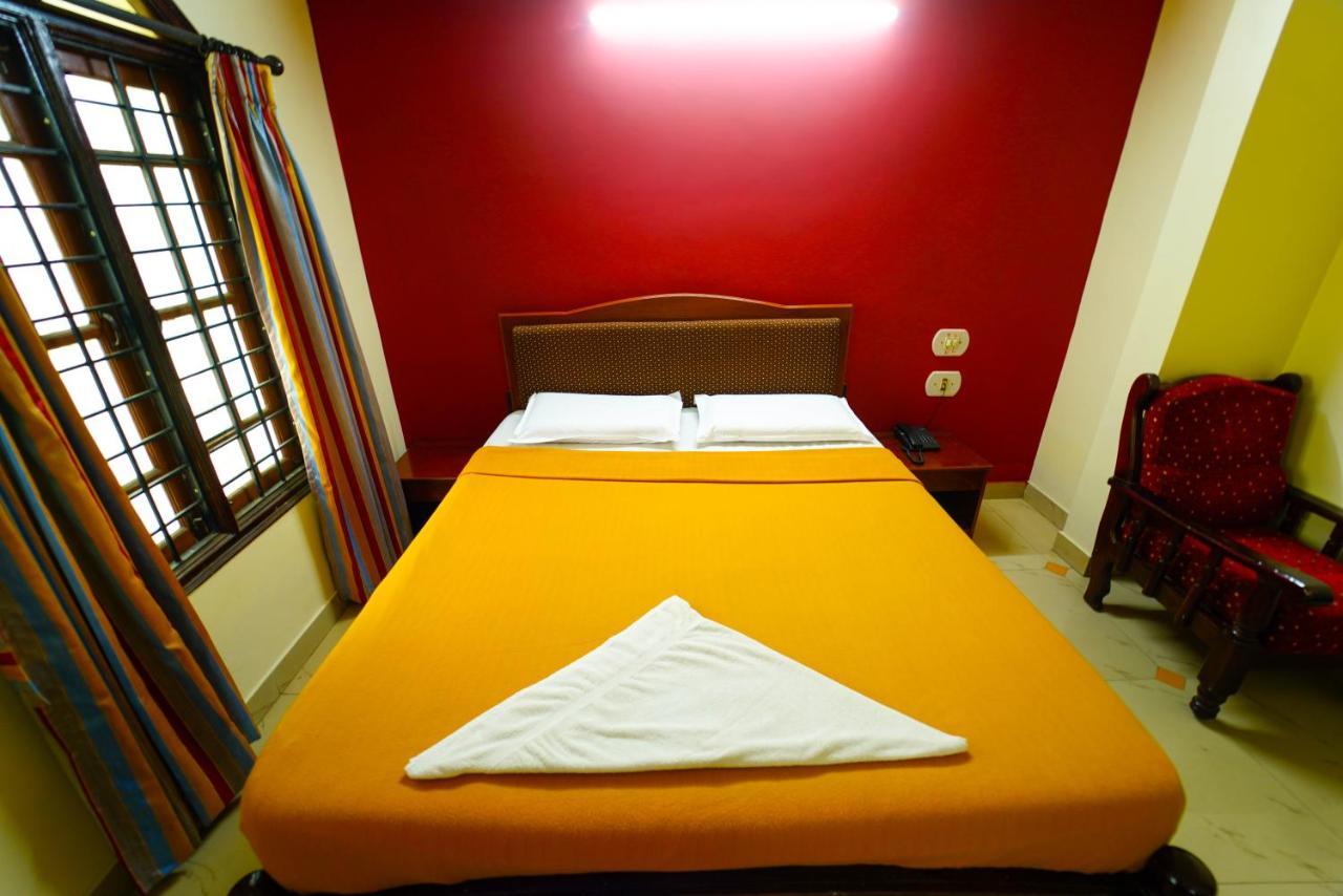 Hotel Amogha Residency à Mysore Extérieur photo